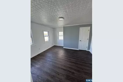 34 Willow Street, Bloomfield, NJ 07003 - Photo 8