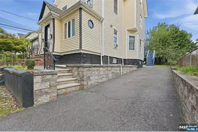 66 Washington Place, East Rutherford, NJ 07073 - Photo 44