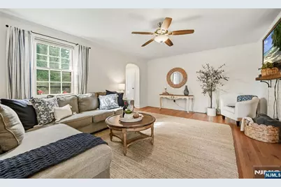 468 N Central Avenue, Ramsey, NJ 07446 - Photo 6