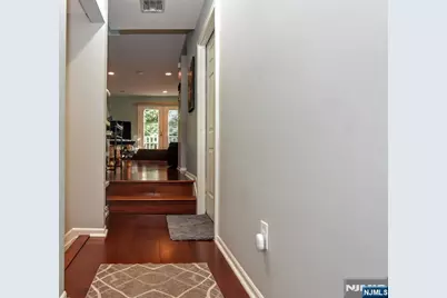 45 Royal Avenue 17 #17, Hawthorne, NJ 07506 - Photo 6