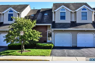 45 Royal Avenue 17 #17, Hawthorne, NJ 07506 - Photo 2