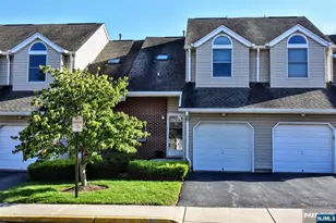 45 Royal Ave 17, Hawthorne, NJ 07506 - Photo 2