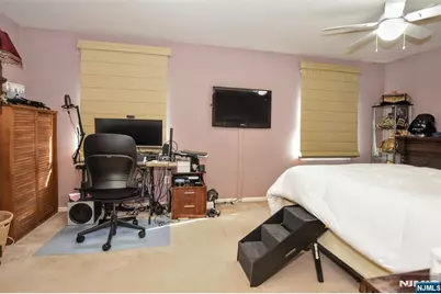 45 Royal Avenue 17 #17, Hawthorne, NJ 07506 - Photo 16