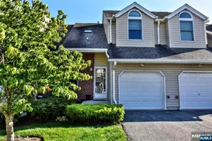 45 Royal Ave 17, Hawthorne, NJ 07506 - Photo 1