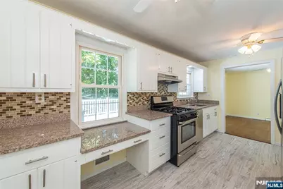 39 Warren Trail, Denville, NJ 07834 - Photo 4