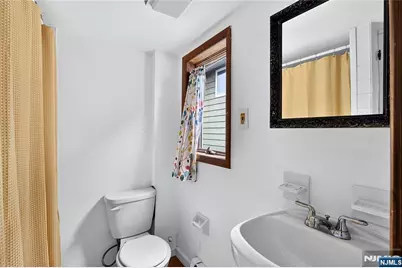 218 Jackson Avenue, Hackensack, NJ 07601 - Photo 14