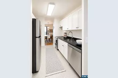 7855 E Boulevard E 11F #11F, North Bergen, NJ 07047 - Photo 12