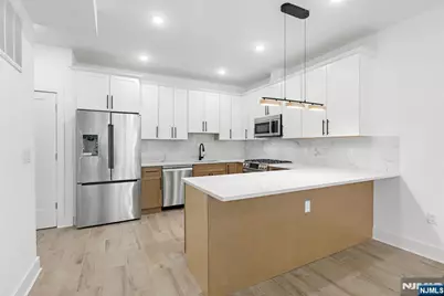 1001 Summit Avenue 1 #1, Jersey City, NJ 07307 - Photo 6