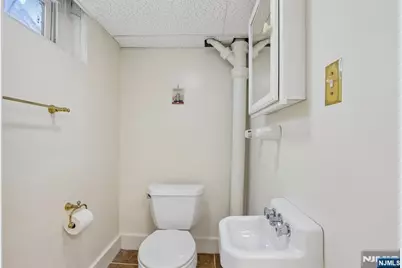 153 Madison Avenue, River Edge, NJ 07661 - Photo 40