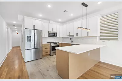 1001 Summit Avenue 3 #3, Jersey City, NJ 07307 - Photo 4
