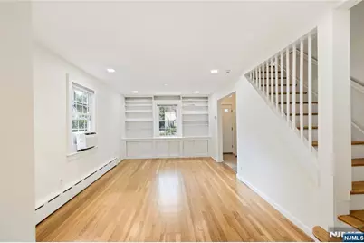 7 Burnham Place, Fair Lawn, NJ 07410 - Photo 4