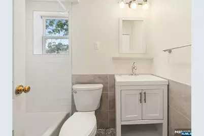 7 Burnham Place, Fair Lawn, NJ 07410 - Photo 18