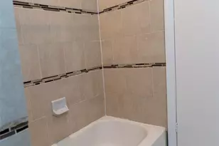 867 S 17th Street 1, Newark, NJ 07108 - Photo 8