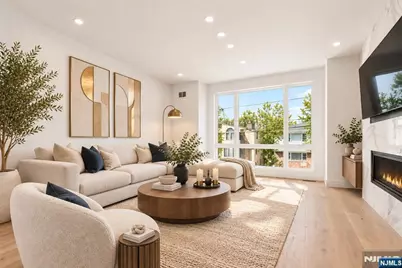 152 Morningside Lane A #A, Palisades Park, NJ 07650 - Photo 2