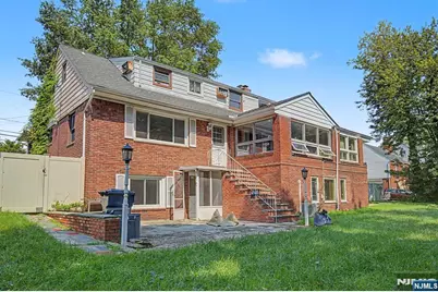 154 Ames Street, Hackensack, NJ 07601 - Photo 46