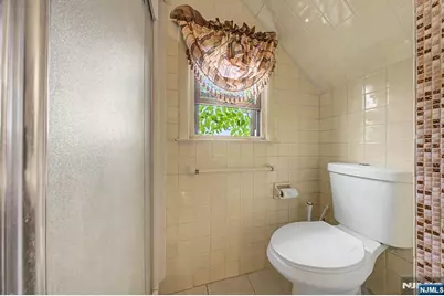 154 Ames Street, Hackensack, NJ 07601 - Photo 26