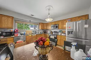 154 Ames St, Hackensack, NJ 07601 - Photo 16