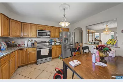 154 Ames Street, Hackensack, NJ 07601 - Photo 14
