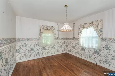 42 Valley View Terrace, Wayne, NJ 07470 - Photo 10