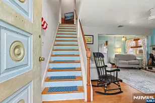 6 Summit Ave, Waldwick, NJ 07463 - Photo 8