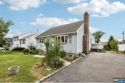 6 Summit Avenue, Waldwick, NJ 07463 - Photo 2