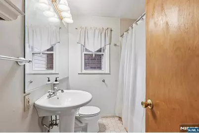 6 Summit Avenue, Waldwick, NJ 07463 - Photo 22