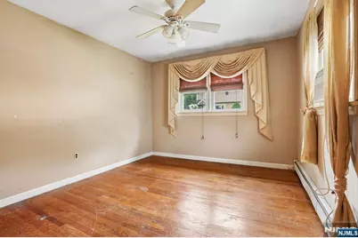 6 Summit Avenue, Waldwick, NJ 07463 - Photo 24