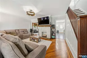 344 Rutherford Ave, Lyndhurst Township, NJ 07071 - Photo 4