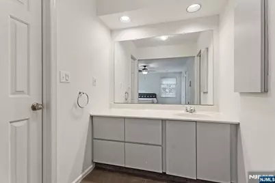 108 Saratoga Square, Wayne, NJ 07470 - Photo 16