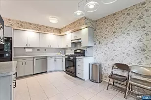 108 Saratoga Square, Wayne, NJ 07470 - Photo 12