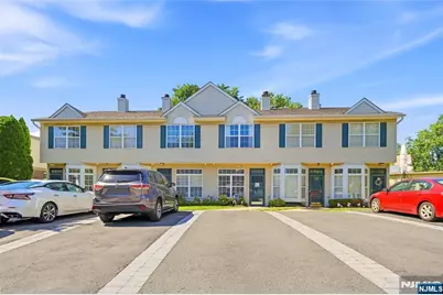 7 Derby Street D #D, East Orange, NJ 07018 - Photo 2