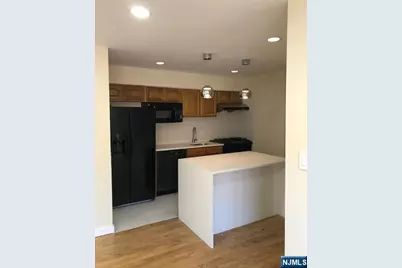 127 68th Street 15 #15, Guttenberg, NJ 07093 - Photo 6