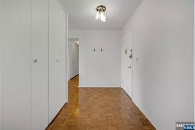 4 Horizon Road 631 #631, Fort Lee, NJ 07024 - Photo 2