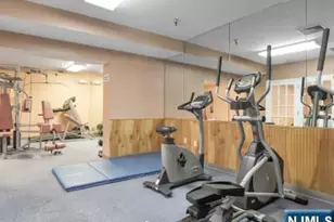 400 Crown Ct 571, Edgewater, NJ 07020 - Photo 10