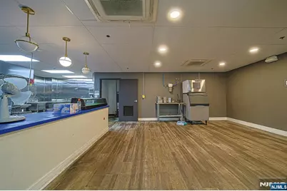 225 Broad Avenue, Palisades Park, NJ 07650 - Photo 18