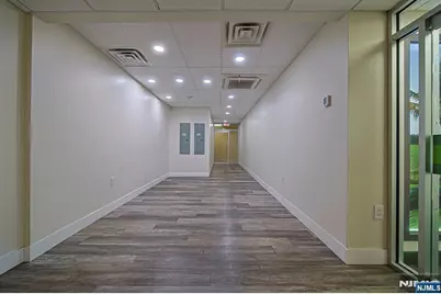 225 Broad Avenue, Palisades Park, NJ 07650 - Photo 20