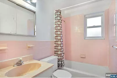 300 Claremont D1 #D1, Verona, NJ 07044 - Photo 10