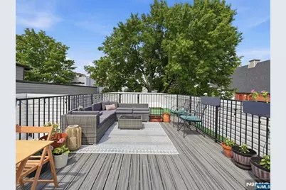 22 Lincoln Street 3 #3, Jersey City, NJ 07307 - Photo 32