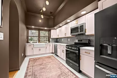 20 Reservoir Avenue 2 #2, Jersey City, NJ 07307 - Photo 14
