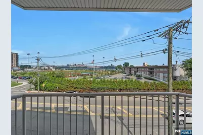 1100 River Road 202 #202, Edgewater, NJ 07020 - Photo 4