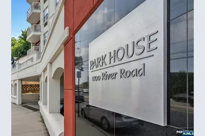 1100 River Road 202 #202, Edgewater, NJ 07020 - Photo 2