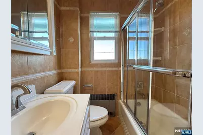 440 5th Street, Carlstadt, NJ 07072 - Photo 22