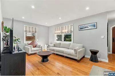 26 Mount Vernon Street, Nutley, NJ 07110 - Photo 10