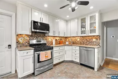 26 Mount Vernon Street, Nutley, NJ 07110 - Photo 4