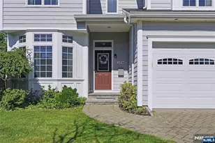 137 6th St, Cresskill, NJ 07626 - Photo 2
