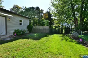 39-02 Jasper Rd, Fair Lawn, NJ 07410 - Photo 30