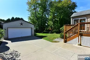 39-02 Jasper Rd, Fair Lawn, NJ 07410 - Photo 38