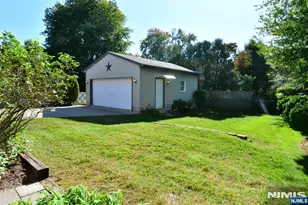 39-02 Jasper Rd, Fair Lawn, NJ 07410 - Photo 40