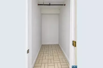 85 Broadway 3C #3C, Jersey City, NJ 07306 - Photo 16