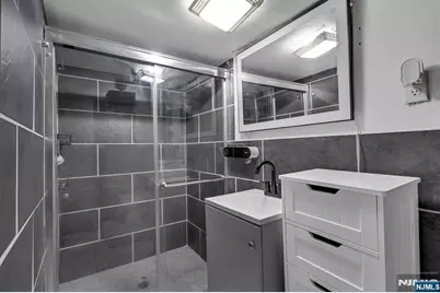 127 16th Street, East Orange, NJ 07017 - Photo 12